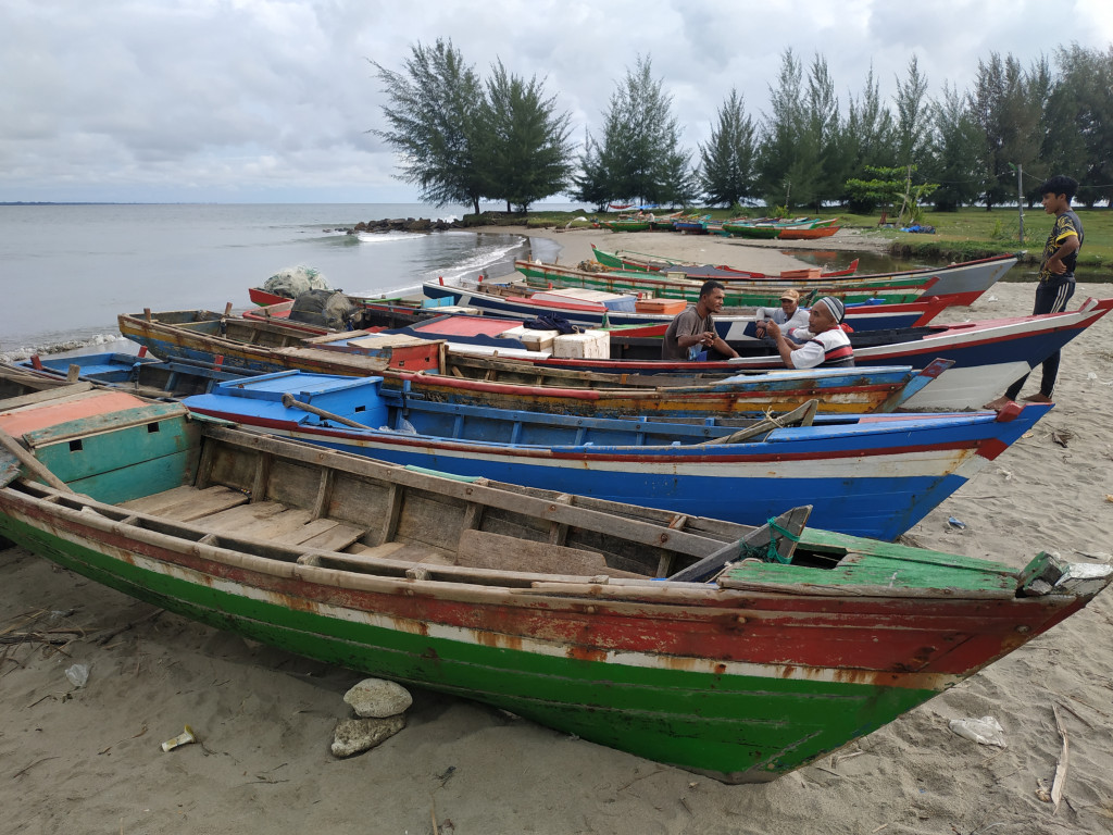 Potret Nelayan di Pantai Lok Jamin